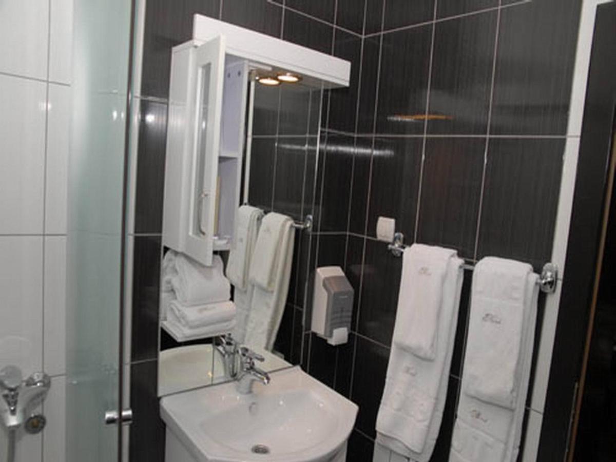 Hotel Novak Zvornik Cameră foto